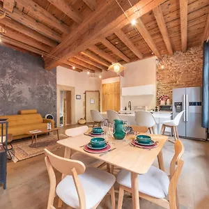 lauthentique-au-coeur-de-lyon.hotels-rhonealpes.com/